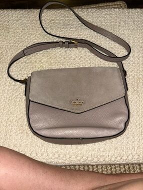kate spade ♠️ Crossbody leather & suede flap crossbody Very good Condition